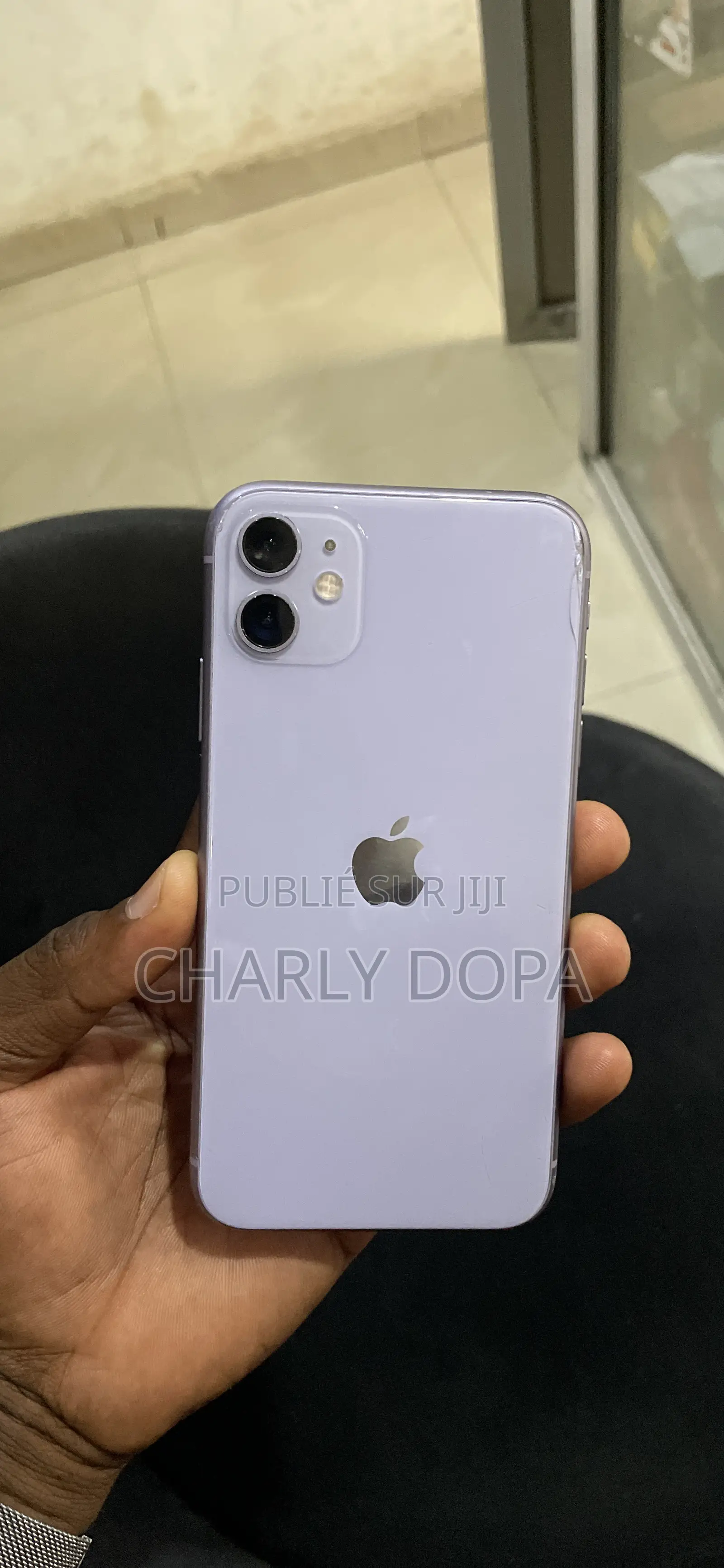 Apple iPhone 11 64 GB Violet