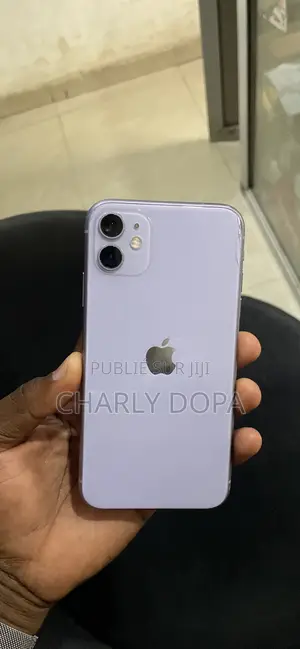 Apple iPhone 11 64 GB Violet