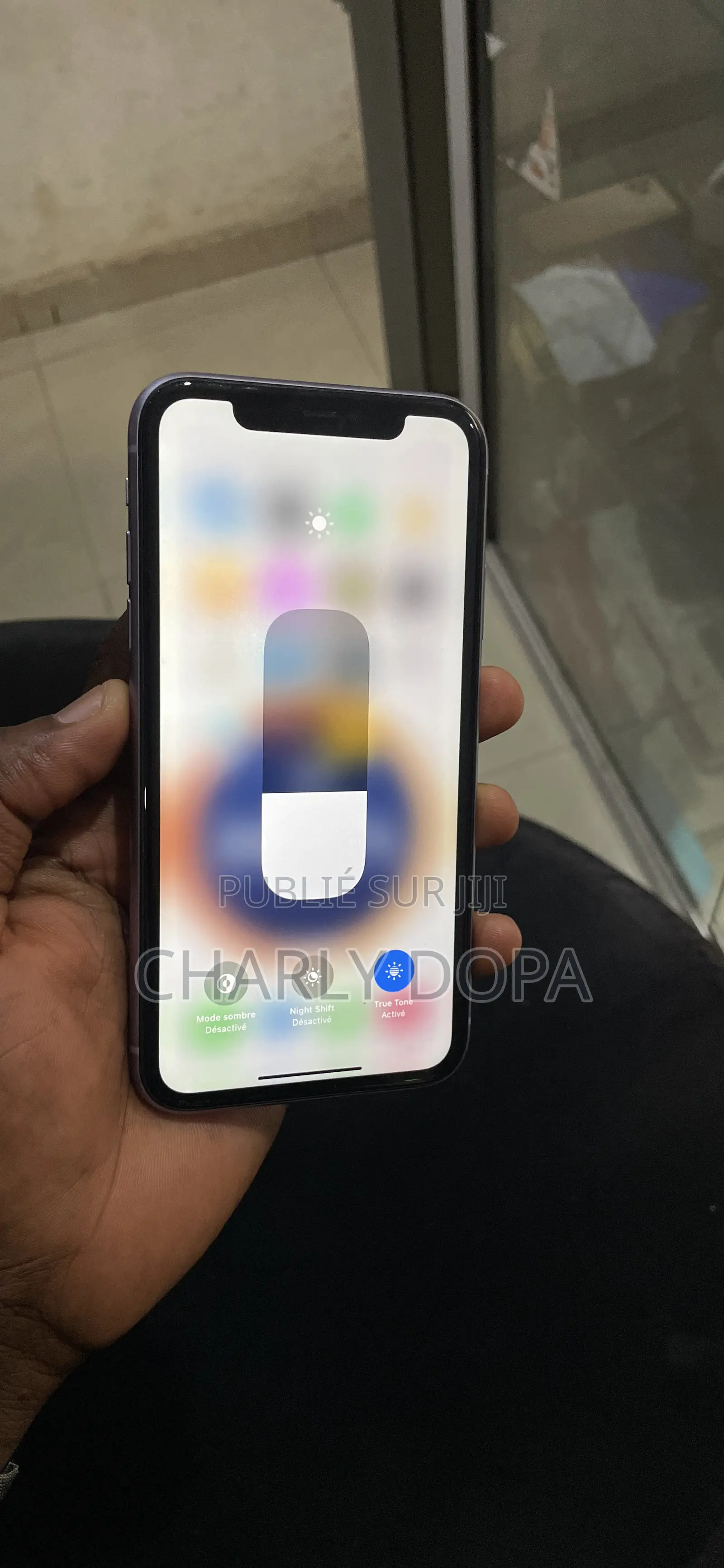 Apple iPhone 11 64 GB Violet