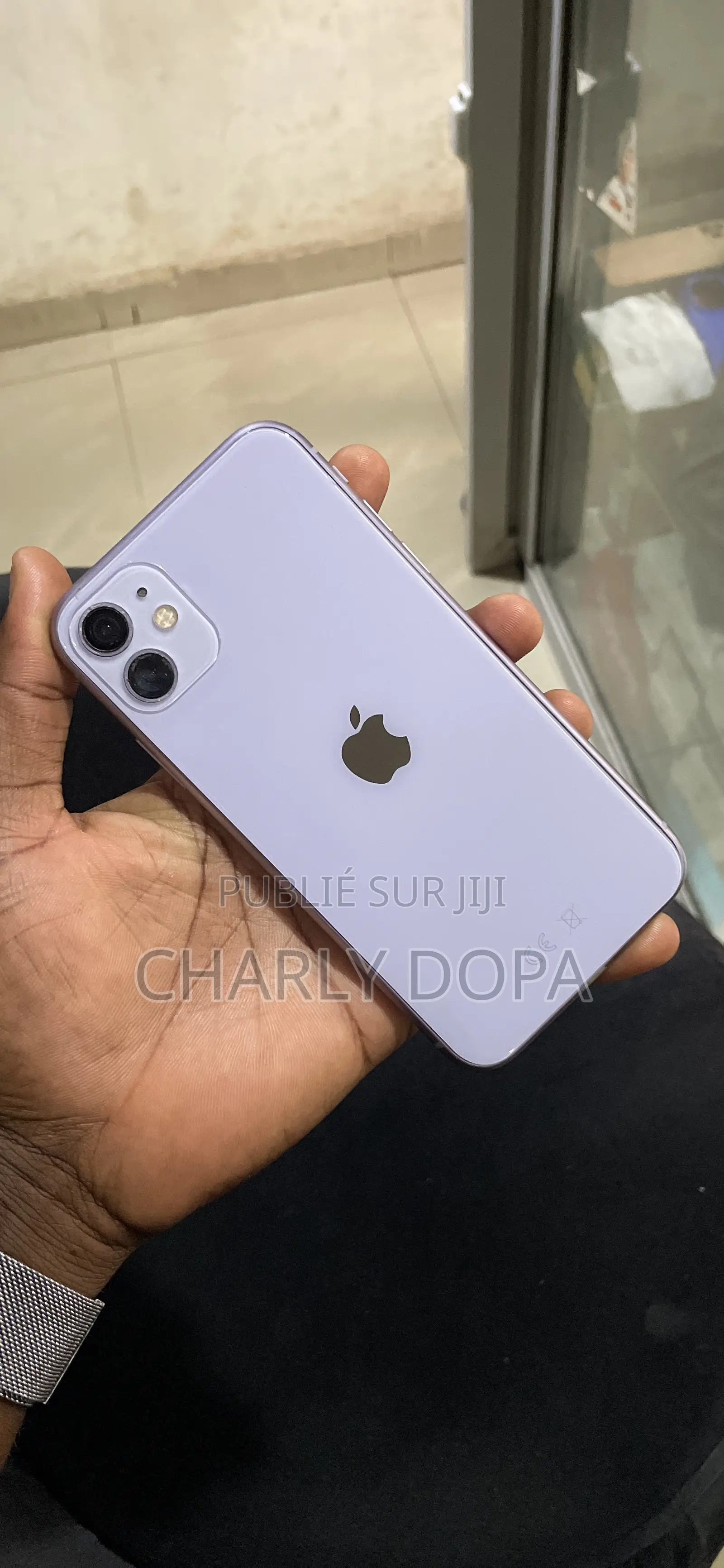 Apple iPhone 11 64 GB Violet