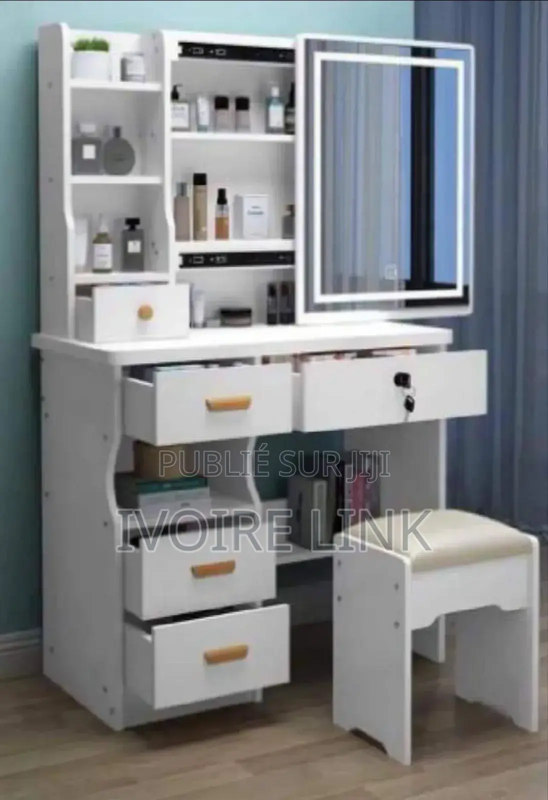 Coiffeuse Moderne Avec Miroir Coulissant Livraison Gratuite