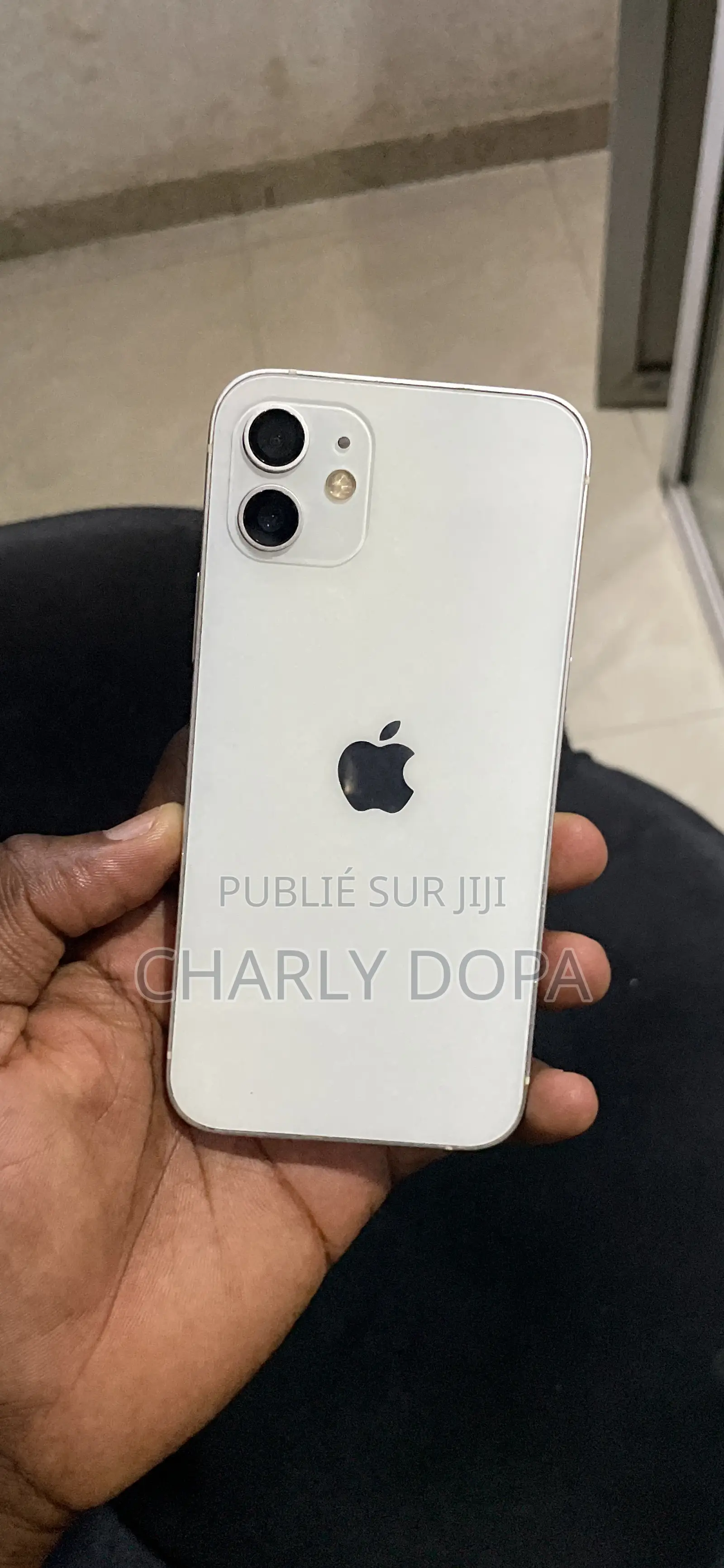 Apple iPhone 12 64 GB Blanc