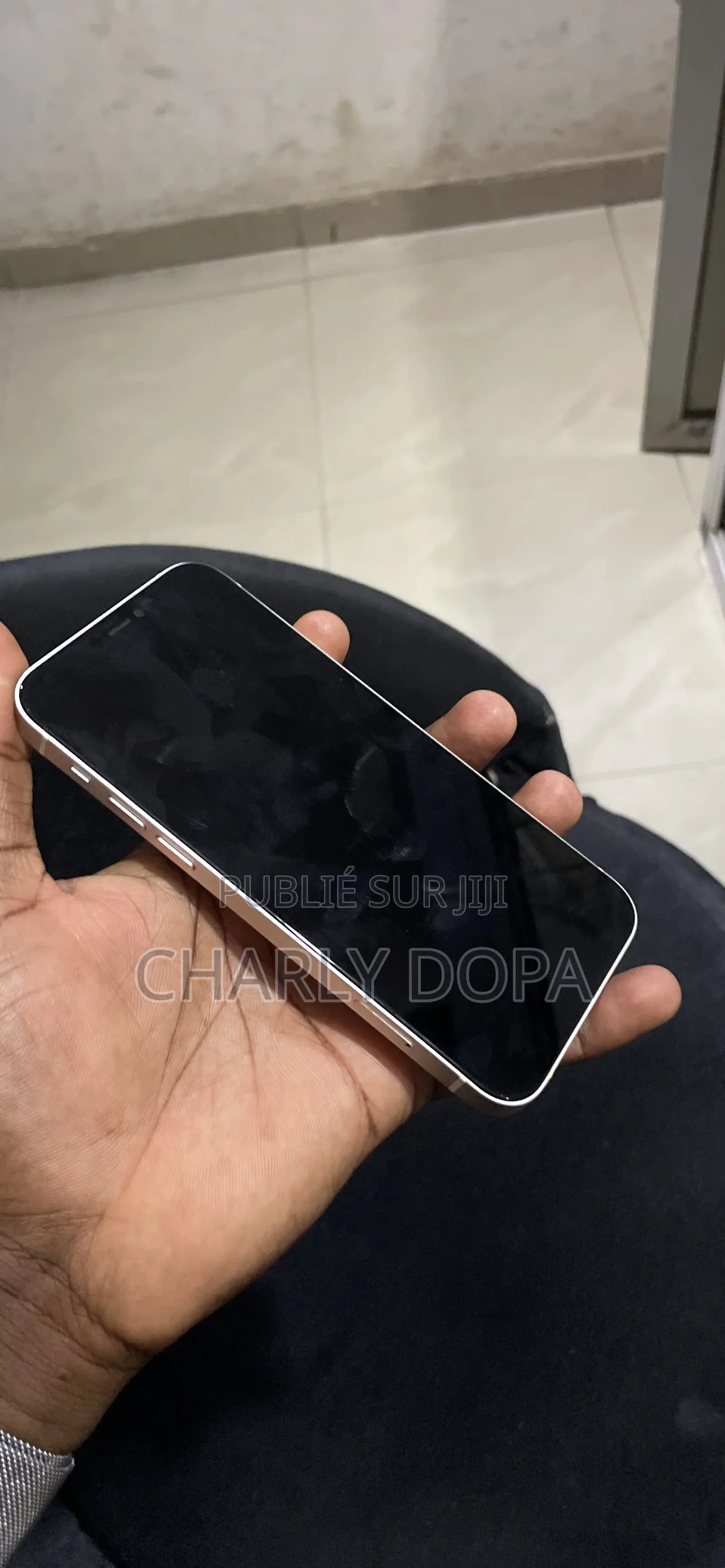 Apple iPhone 12 64 GB Blanc