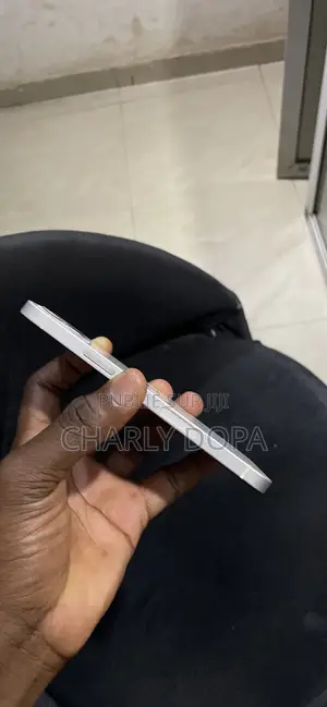 Apple iPhone 12 64 GB Blanc