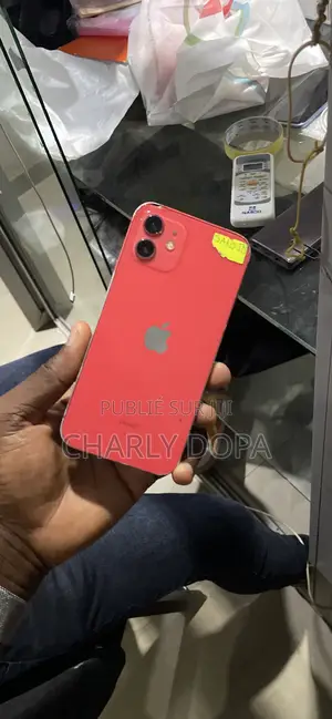 Apple iPhone 12 64 GB Rouge