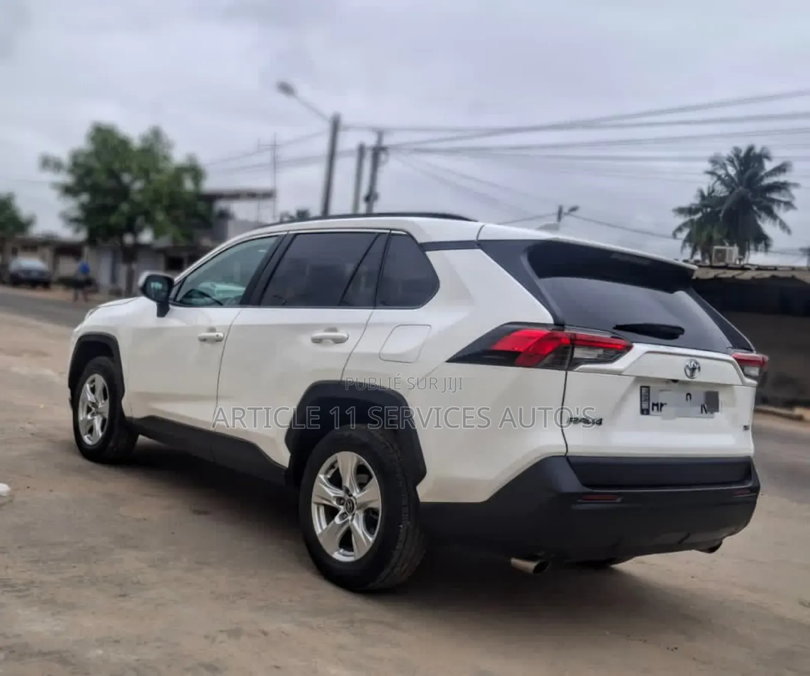 Toyota RAV4 XLE 2021 Blanc