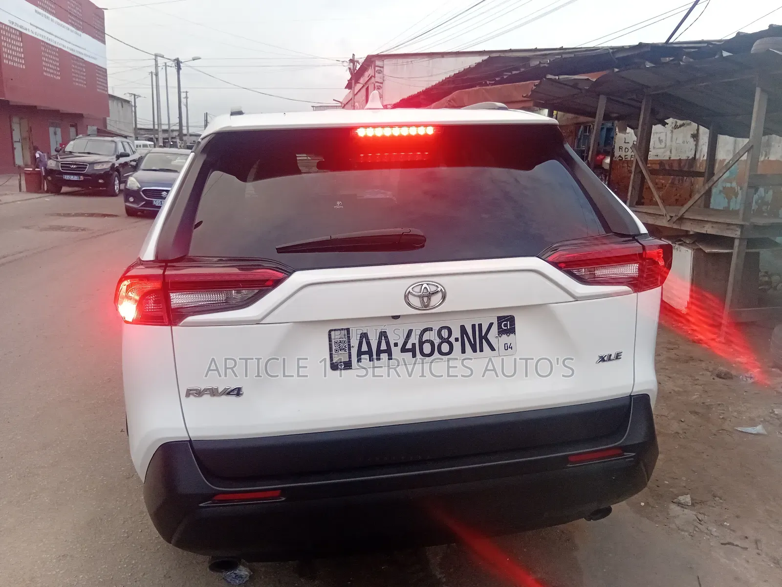 Toyota RAV4 XLE 2021 Blanc