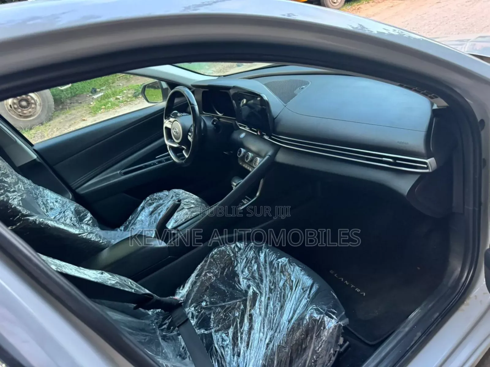 Hyundai Elantra 2022