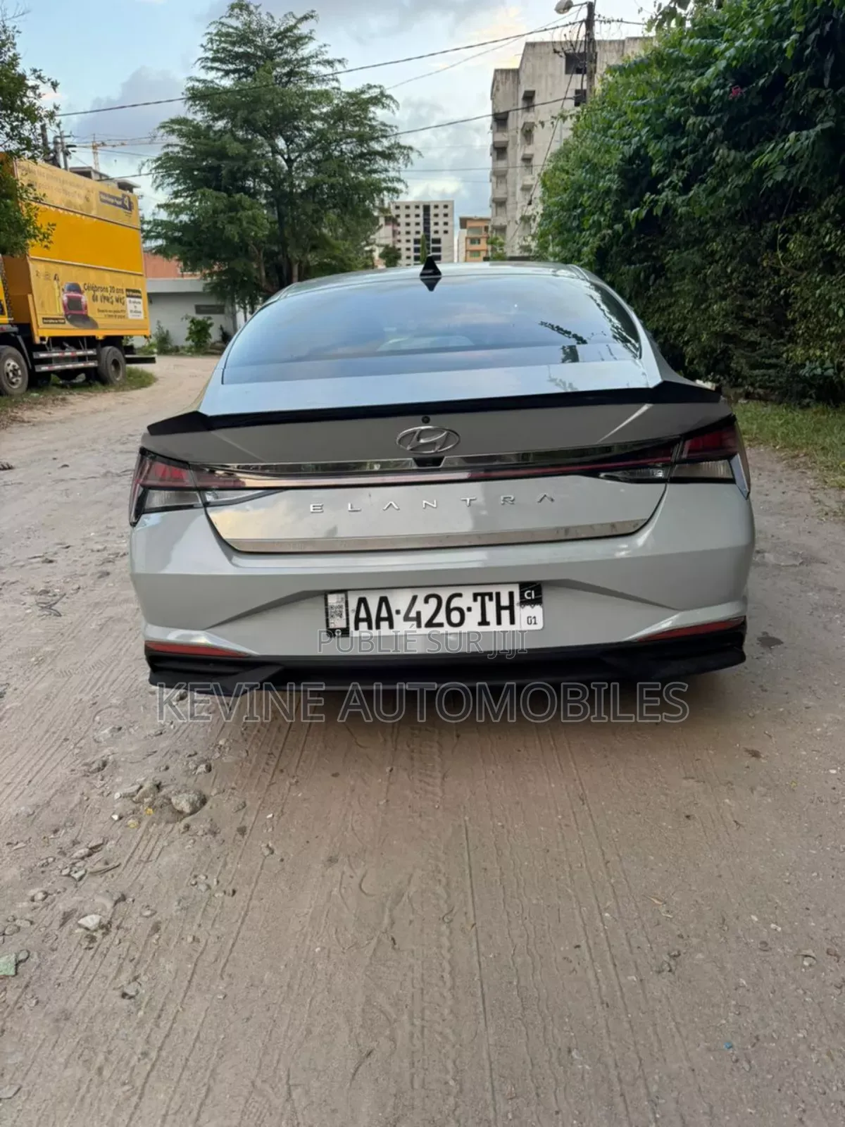 Hyundai Elantra 2022