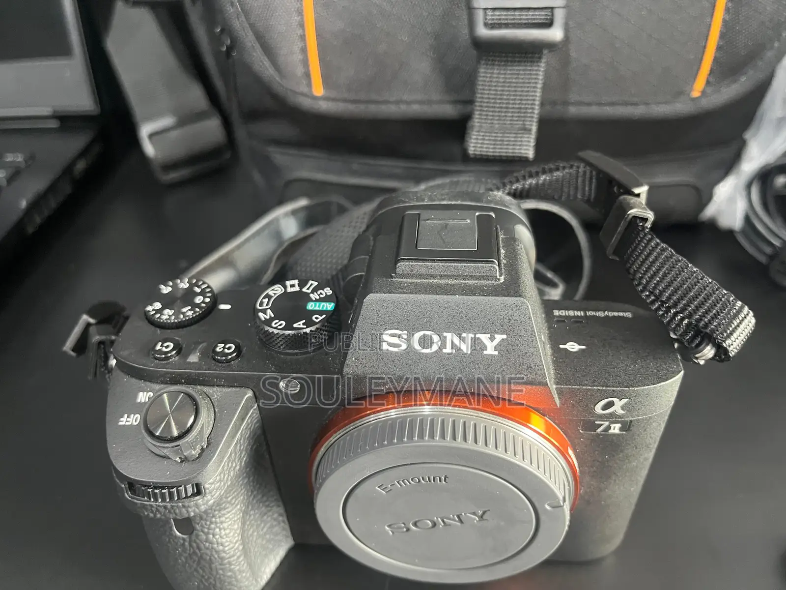 Appareil Sony at 7ii