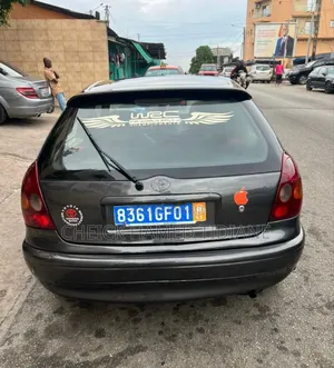 Toyota Corolla 2004 Gris