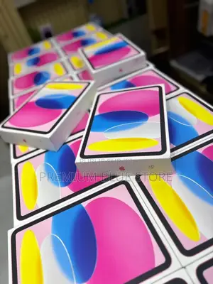 Neuf Apple iPad (2025) 128 GB