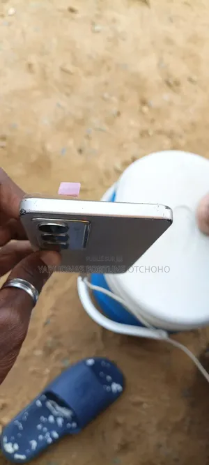 Itel City 100 128 GB Gris