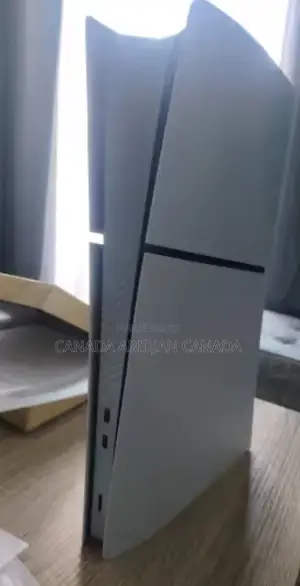 Photo - Transformer Ps5 Avec Lecteur En Ps5 Digitale