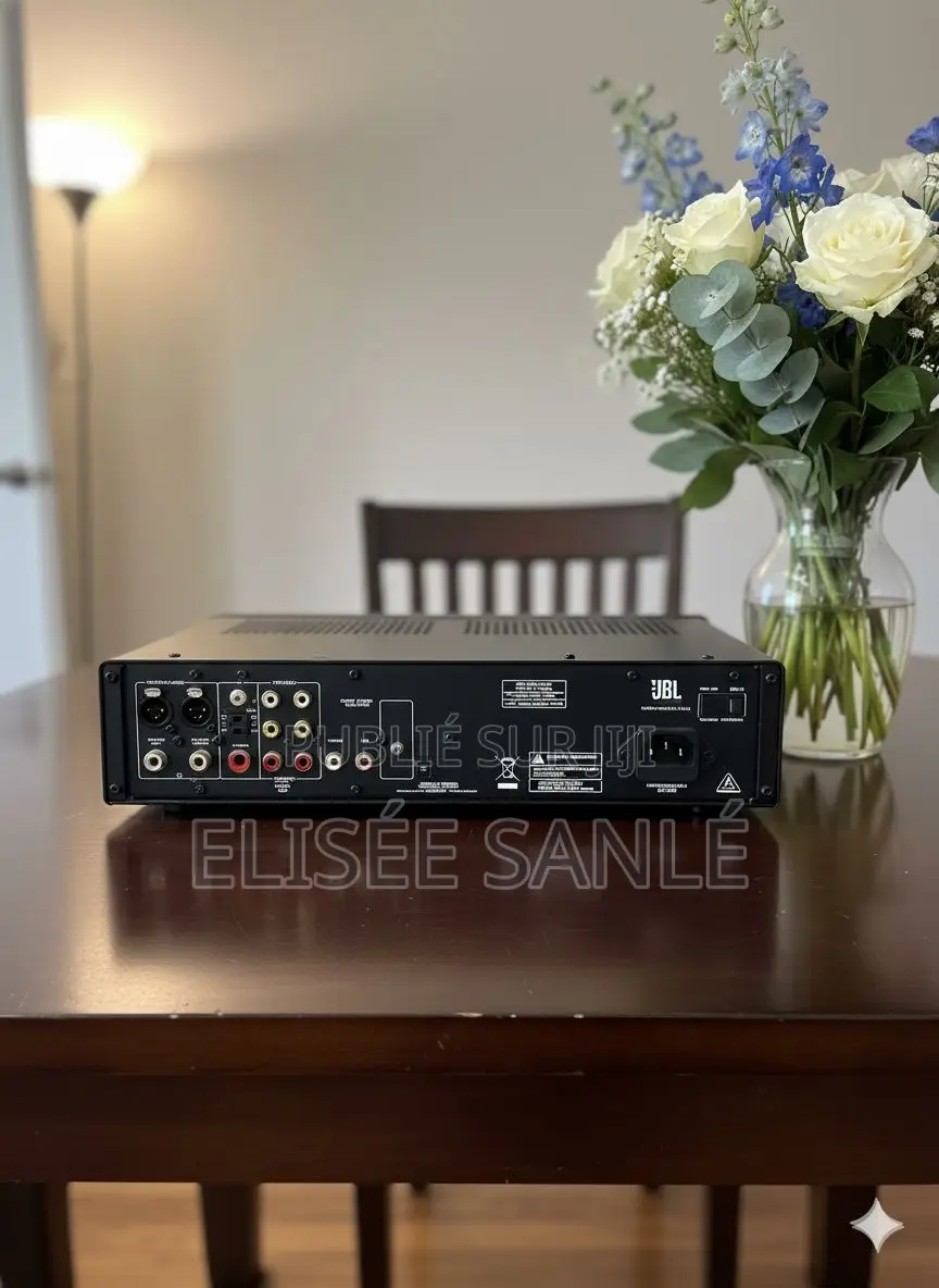Amplificateur Professionnel JBL P-8300