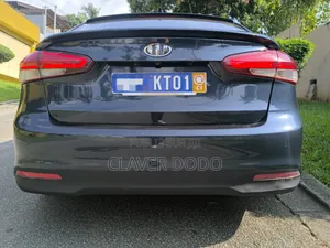 Kia K3000 2017 Black