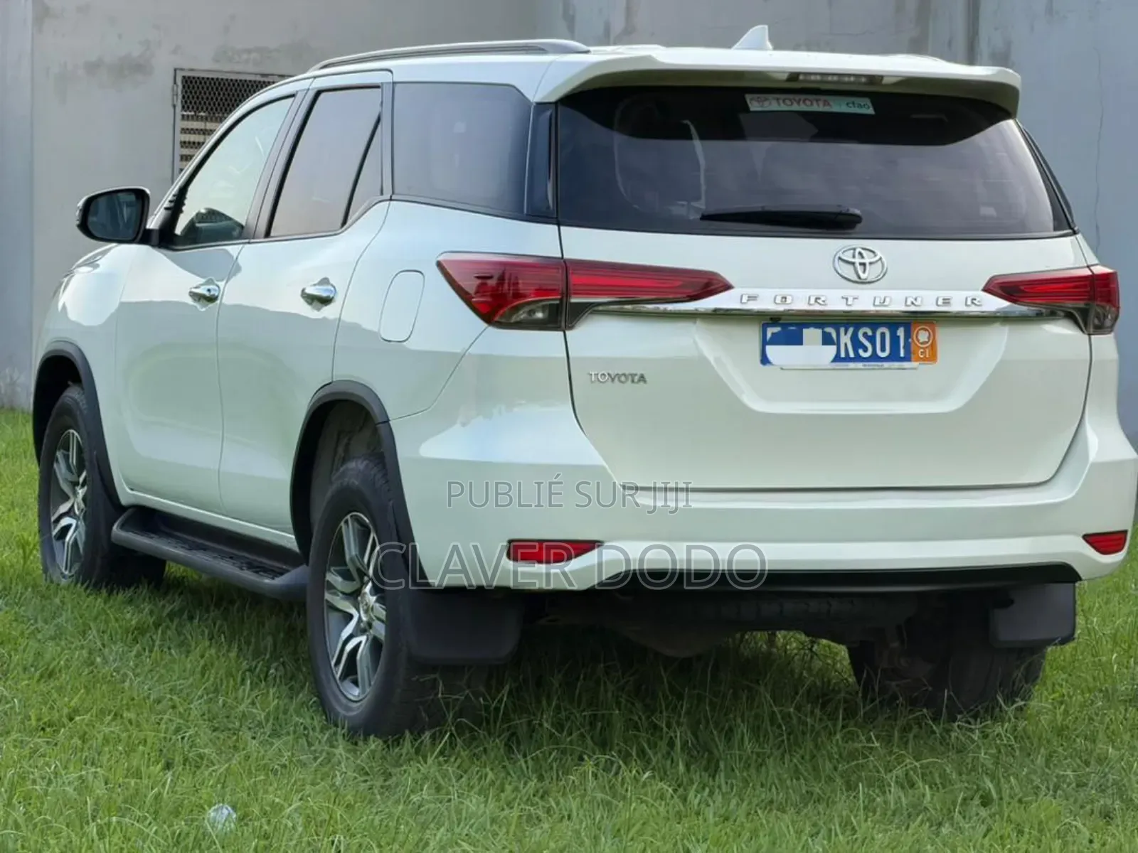 Toyota Fortuner 2021 Blanc