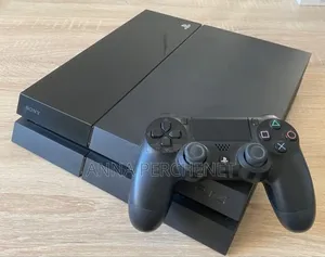 Photo - Ps4 Craque Avec 10 Jeux