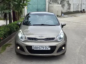Photo - Kia Rio 2014 Gris