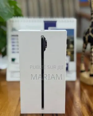 New Apple iPhone Air 256 GB