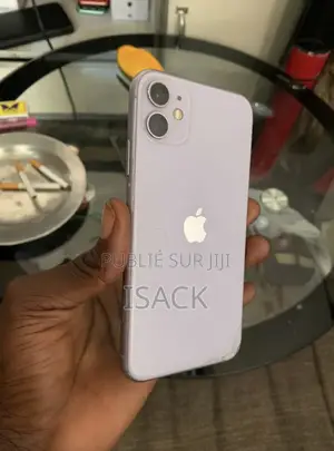 Photo - New Apple iPhone 12 128 GB Blanc