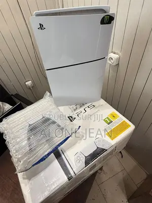Photo - Ps5 Slim Quasi Neuve Avec Carton
