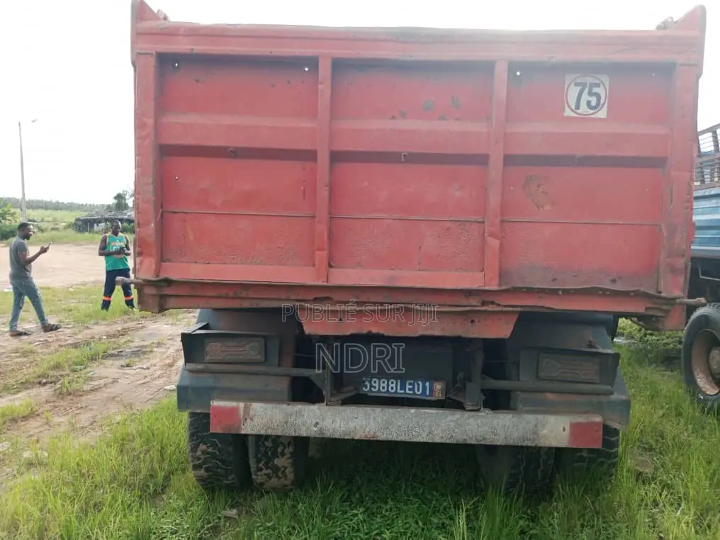 Vente De Camion Benne