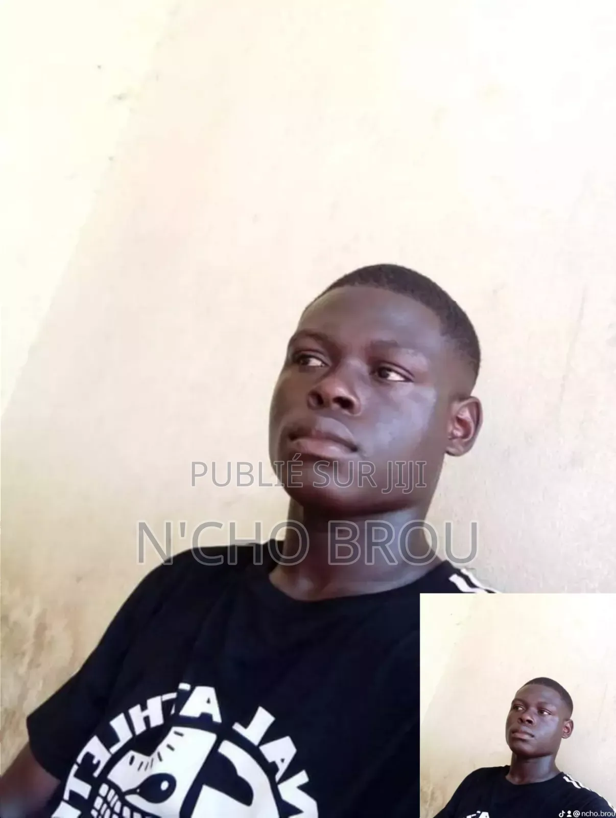 Salut Je Suis À La Recherche d'Un Emploi