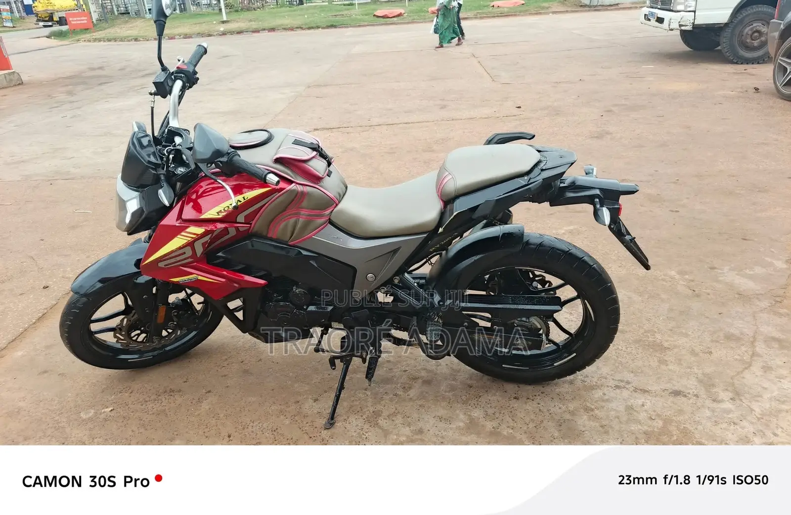 New Royal Moto/Vélomoteurs 2023 Rouge