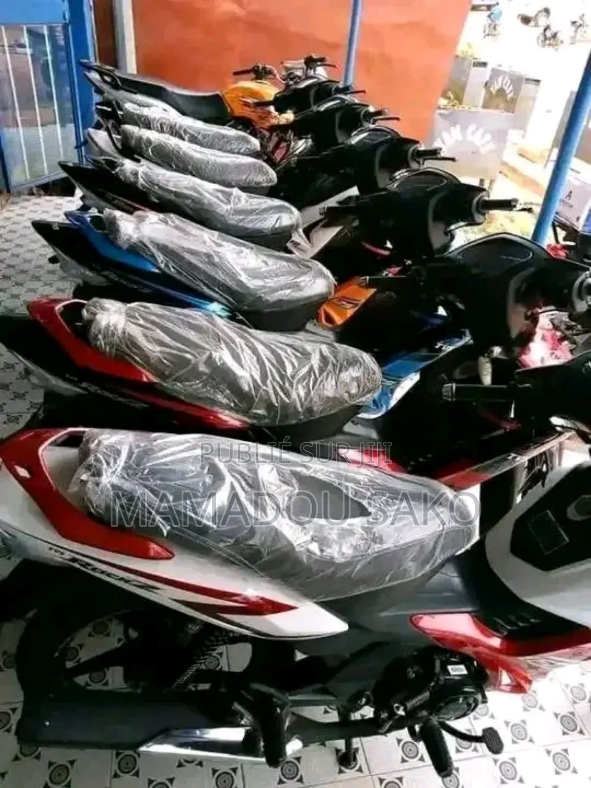 New TVS Neo NX 2025 Doré