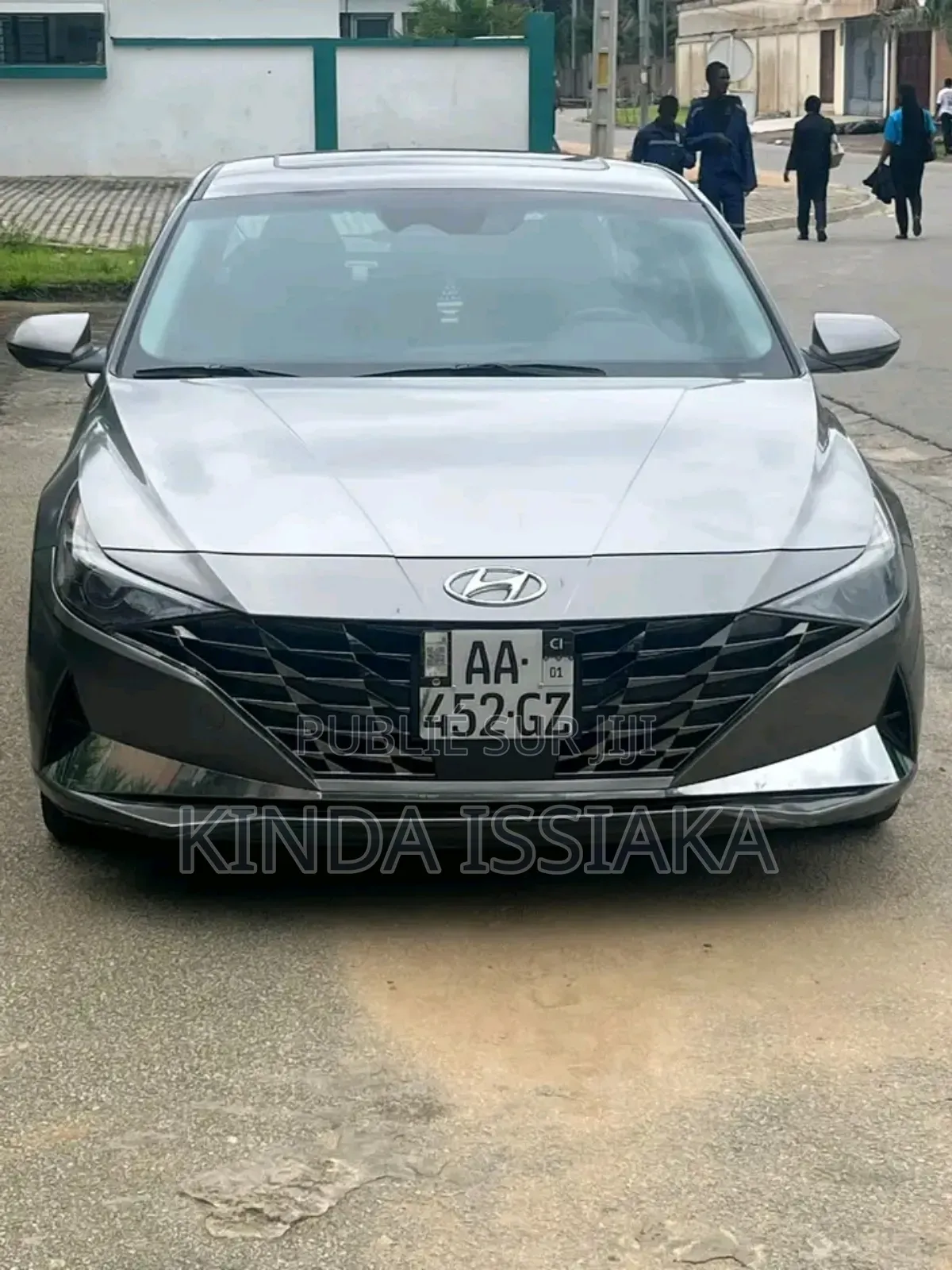 Hyundai Elantra 2021 Gris