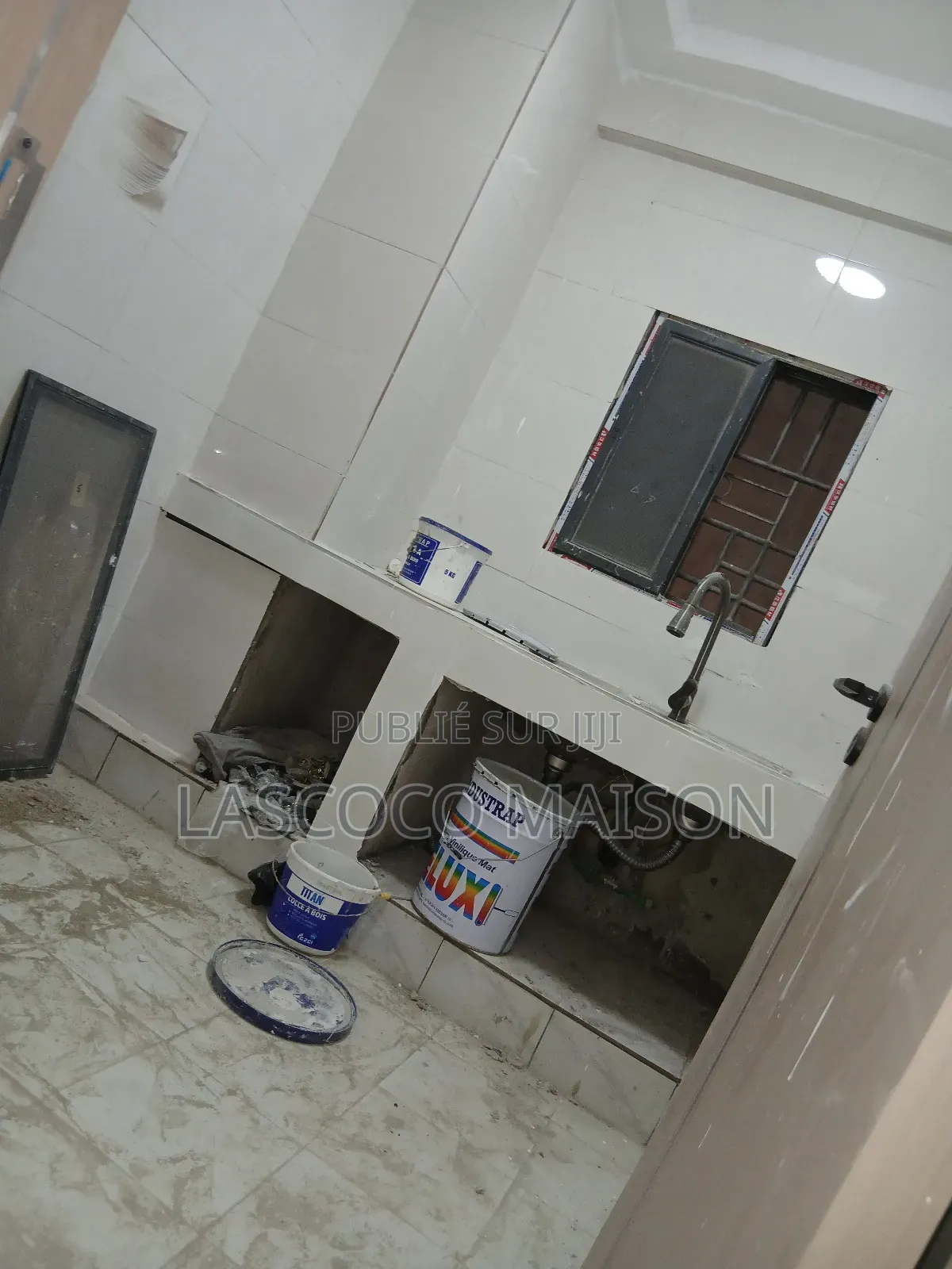 2chbre Appartement dans Lascoco Maison, Cocody à Louer