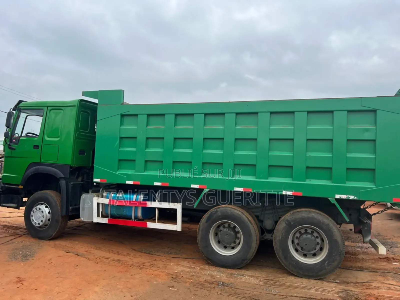 Benne Howo 10 Roues Et 12 Roues Neuf