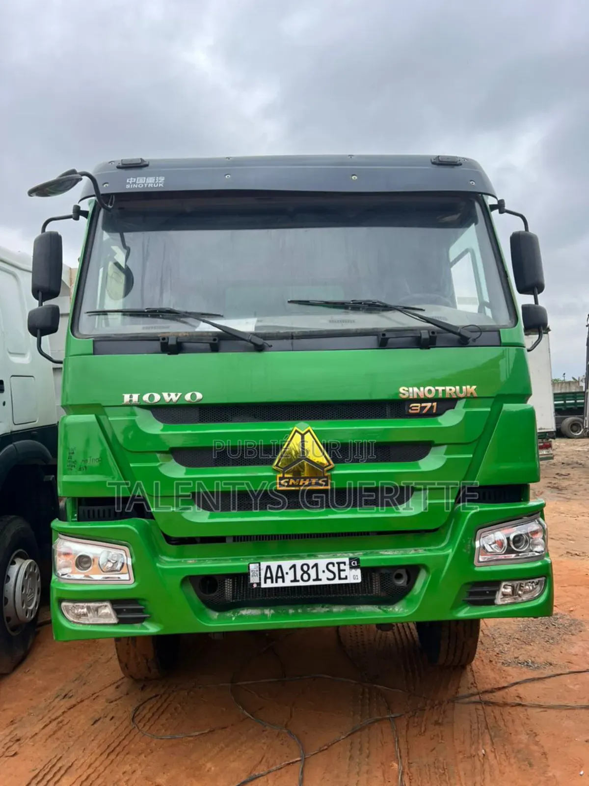 2 Bennes Howo 10 Roues