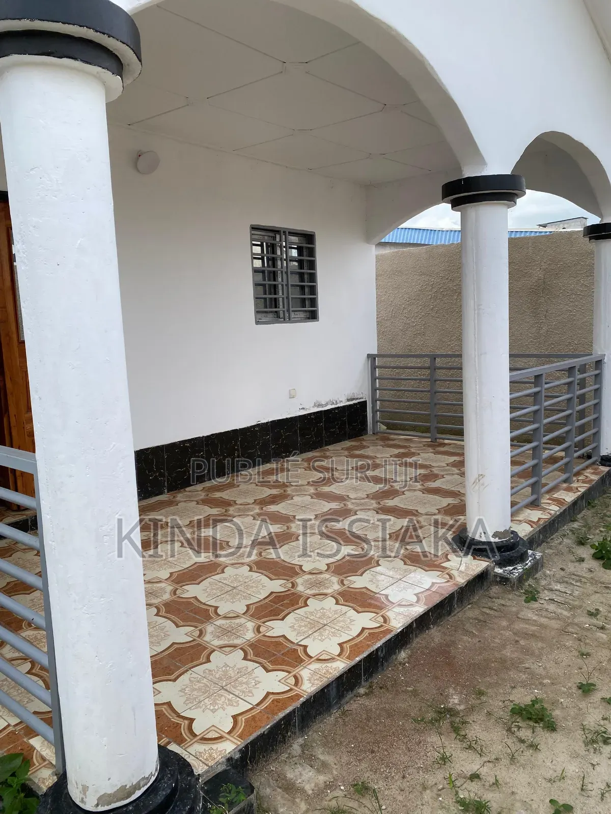 4chbre Villa dans Villa 4Pieces, Bouaké à Vendre