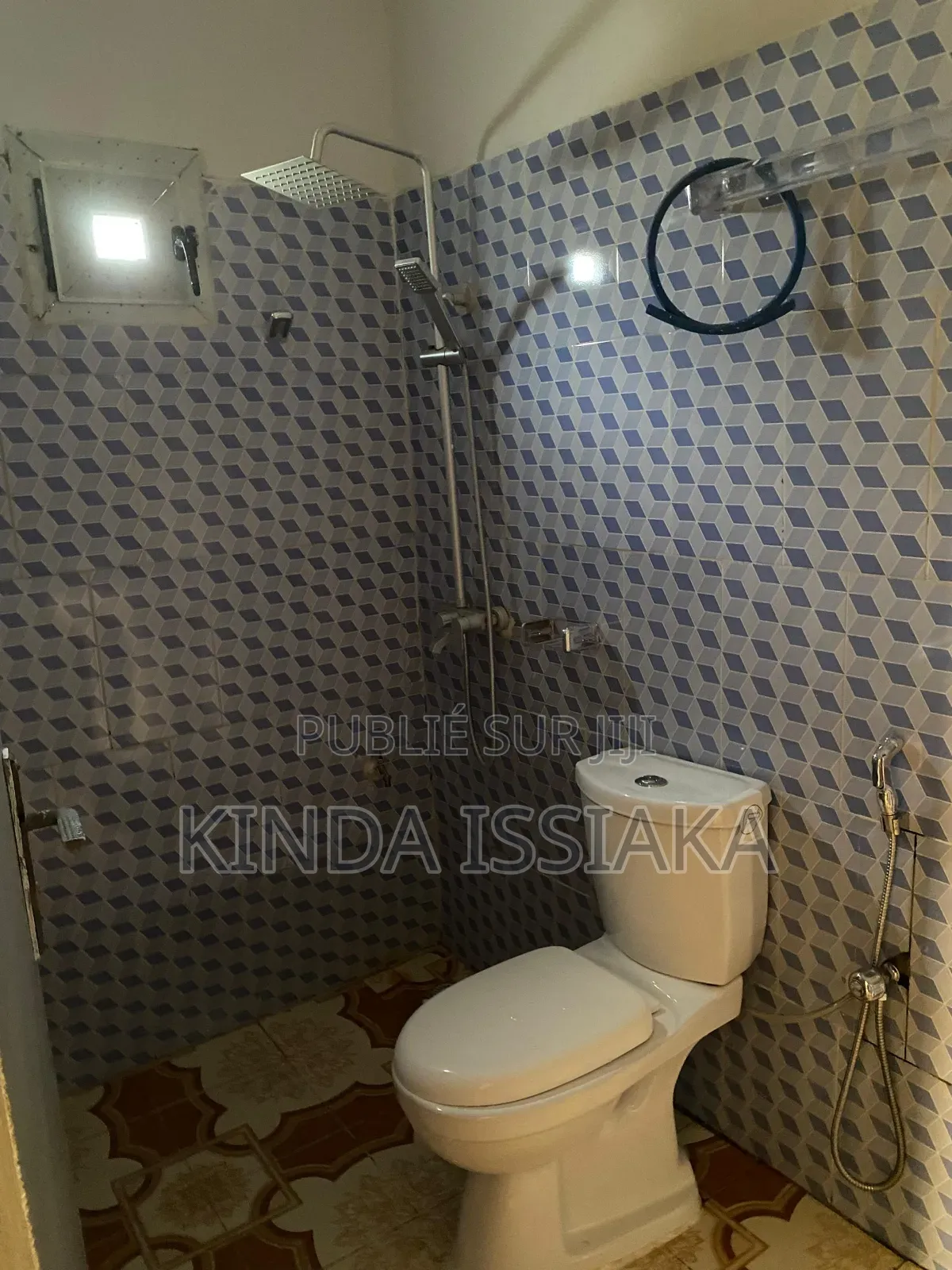 4chbre Villa dans Villa 4Pieces, Bouaké à Vendre