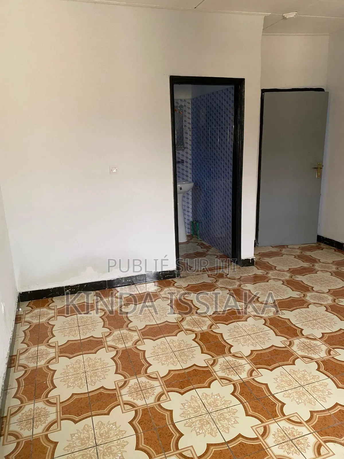 4chbre Villa dans Villa 4Pieces, Bouaké à Vendre