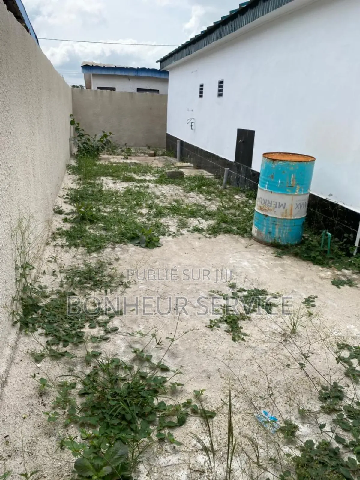 3chbre Maison dans Gbêkê Immobilier, Bouaké à Vendre