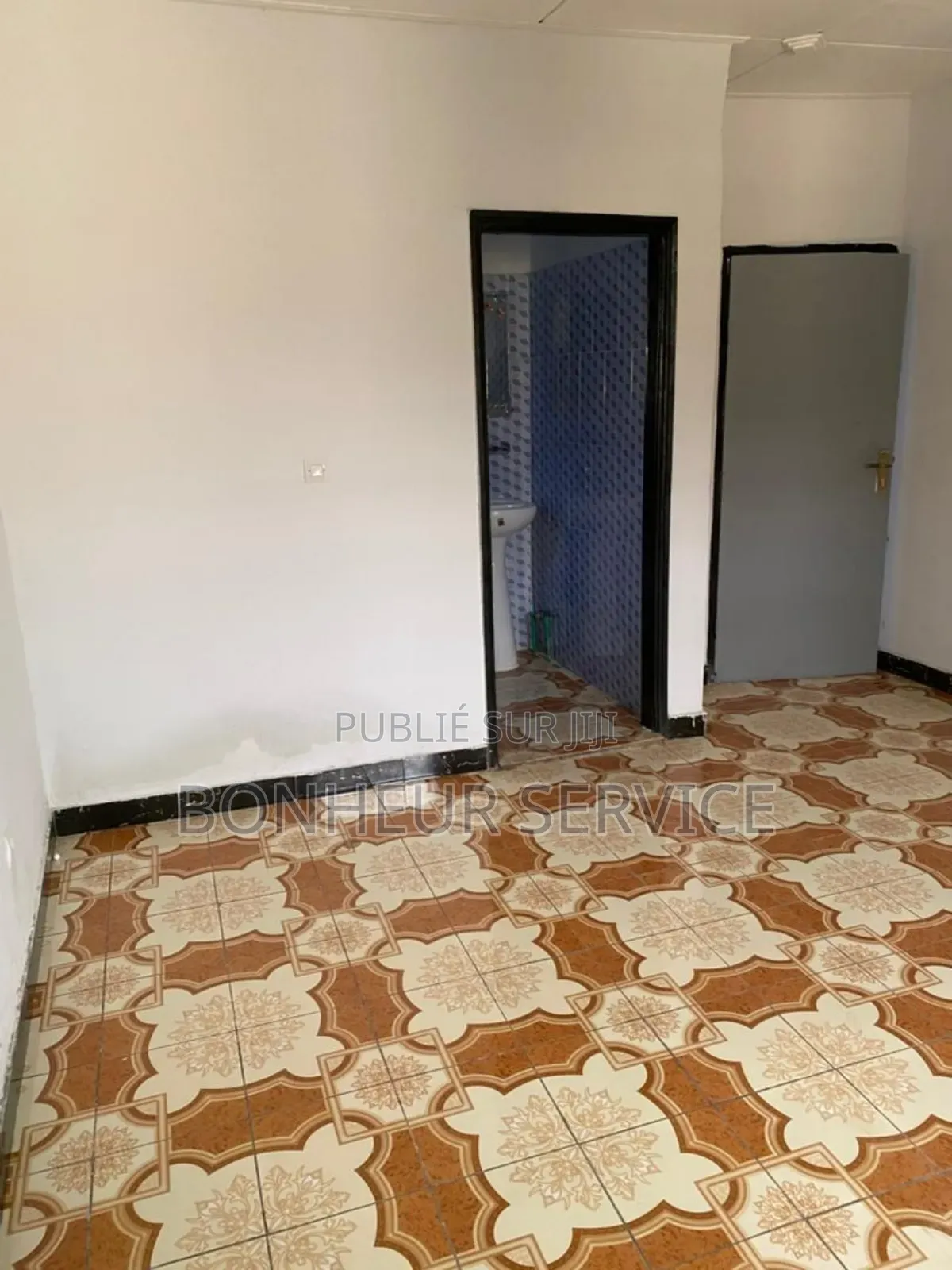 3chbre Maison dans Gbêkê Immobilier, Bouaké à Vendre