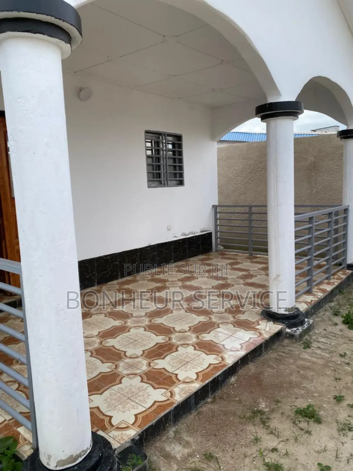 3chbre Maison dans Gbêkê Immobilier, Bouaké à Vendre