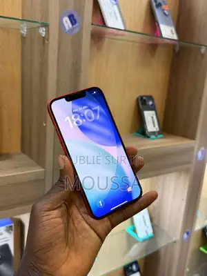 Neuf Apple iPhone 13 128 GB Rouge
