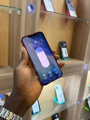 Neuf Apple iPhone 13 128 GB Rouge