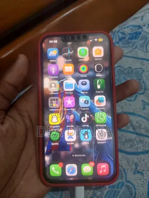 Photo - Apple iPhone 13 128 GB Or rose