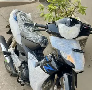 New TVS HLX 125 2022 Blue