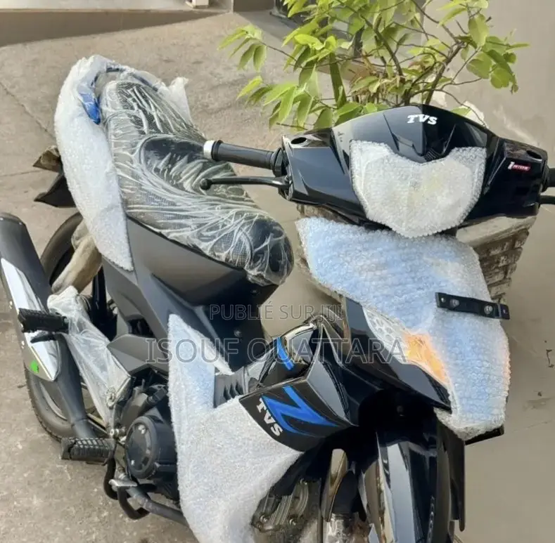 New TVS HLX 125 2022 Blue