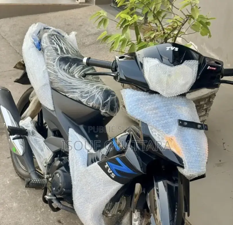 New TVS HLX 125 2022 Blue