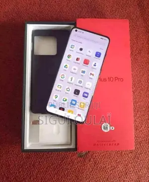 Photo - New OnePlus 10 Pro 256 GB Black