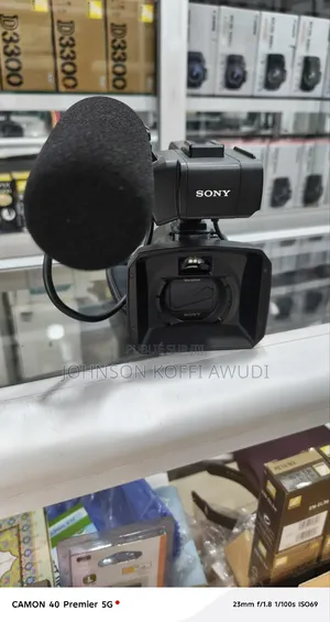 Caméscope Sony Nxcam – Avec Micro Et Module XLR