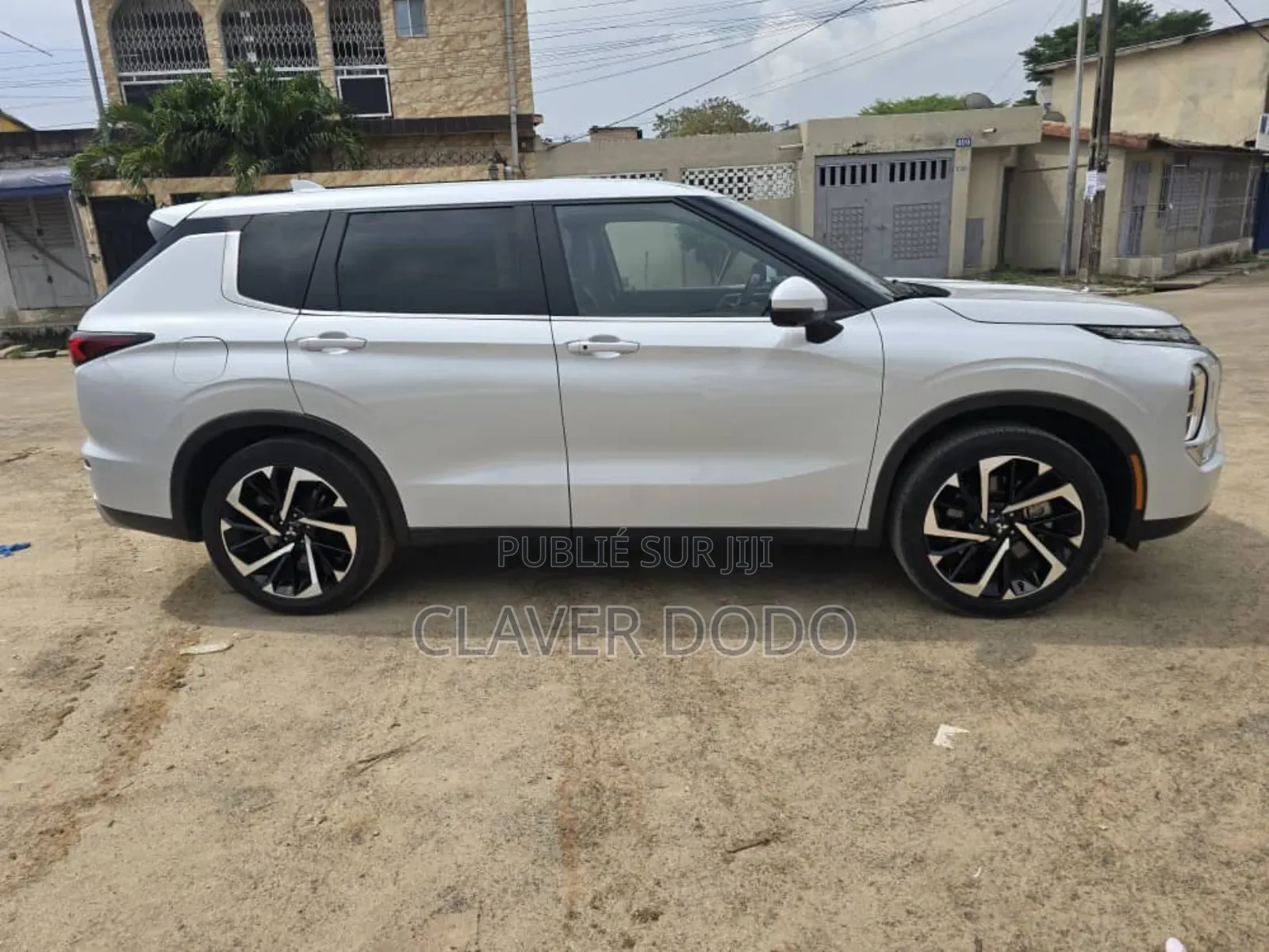 Mitsubishi Outlander 2024 Blanc