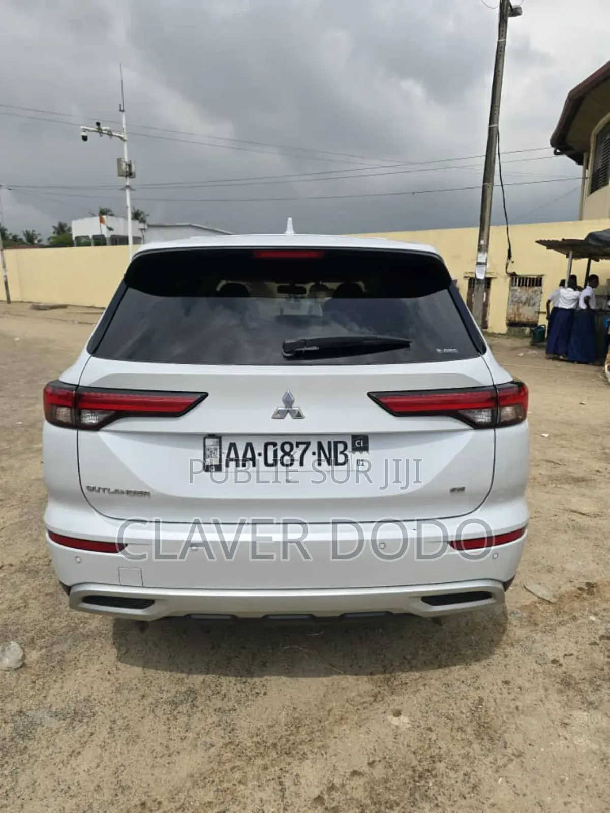 Mitsubishi Outlander 2024 Blanc